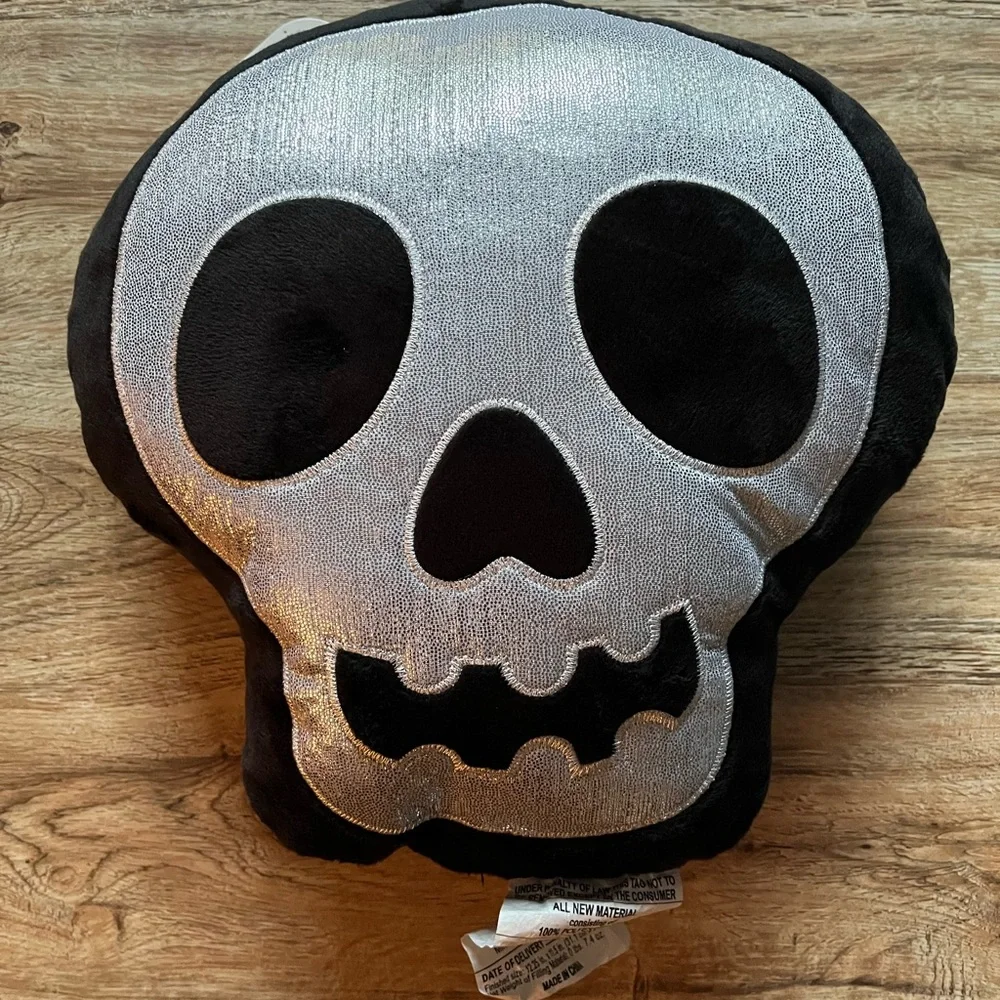 Target Halloween skull Silver and Black throw pillow